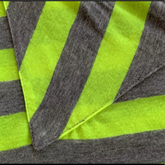 CEDAR TREE GREEN/GREY STRIPED Tee | M - Picture 6 of 8